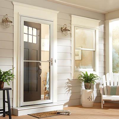 6 Series Fullview Retractable Storm Door Beauty Shot